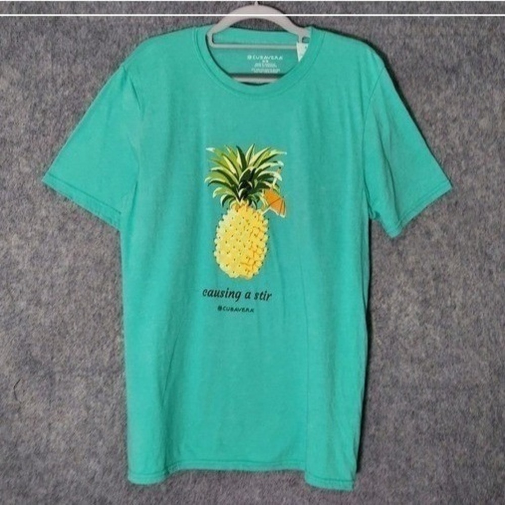 Cubavera Shirt M Coastal Pineapple Novelty Vacation Short Sleeve Crewneck Beach‎